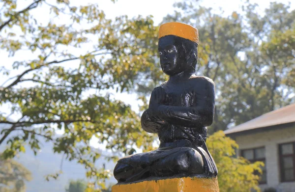 Buddha Statue Wearing Yellow Hat Pokhara Nepal — Stock Photo, Image