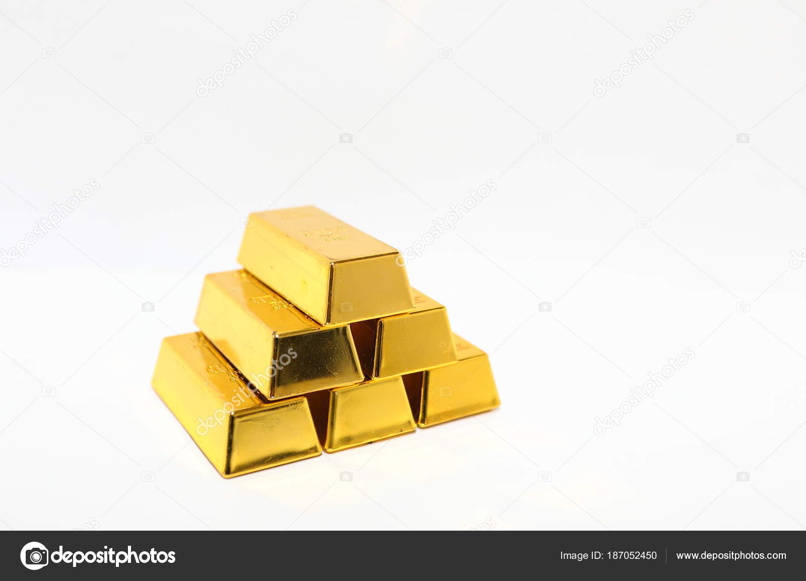 Guld Bar Bunke Isoleret Hvid Baggrund — Stockfoto © TKKurikawa #187052450