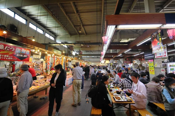 Kyoto Japón Mayo 2018 Personas Identificadas Visitan Mercado Pescado Maizuru — Foto de Stock