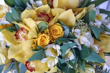 Buket çiçek paket içinde