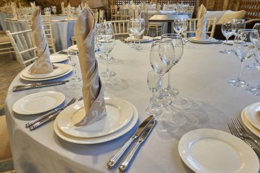  Beyaz renkli restoran iç