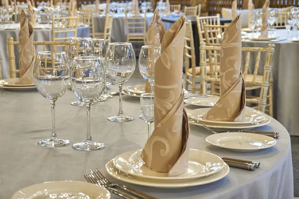  Beyaz renkli restoran iç