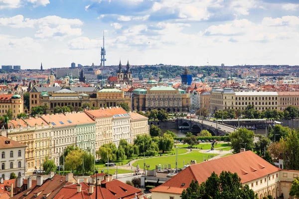 Panorama de Praga cidade velha, República Checa — Fotografia de Stock