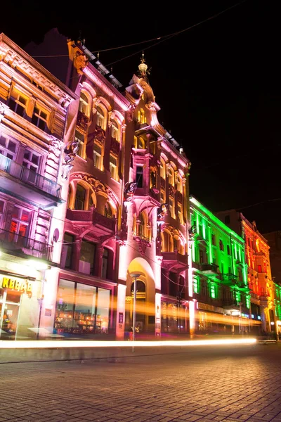 Rua principal da cidade de Lodz durante o Festival Anual de Luz — Fotografia de Stock