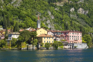 Varena şehir ve Lake Como Lombardy, İtalya 