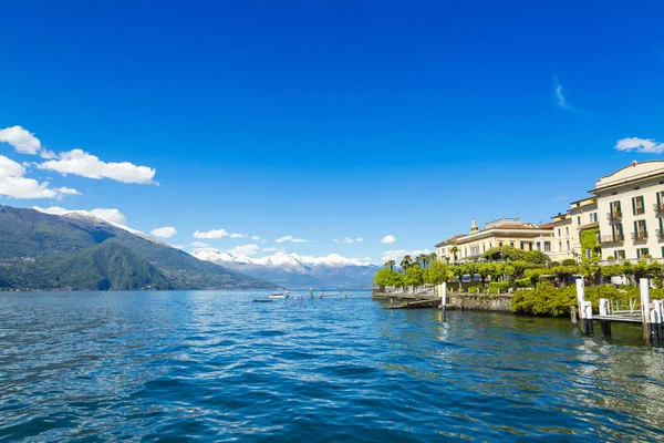 Riva Del Lago Como Bellagio Città Italia — Foto Stock