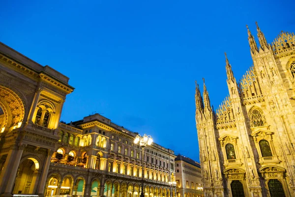 Nézd Híres Galleria Vittorio Emanuele Milánó Dóm Éjjel Olaszország — Stock Fotó