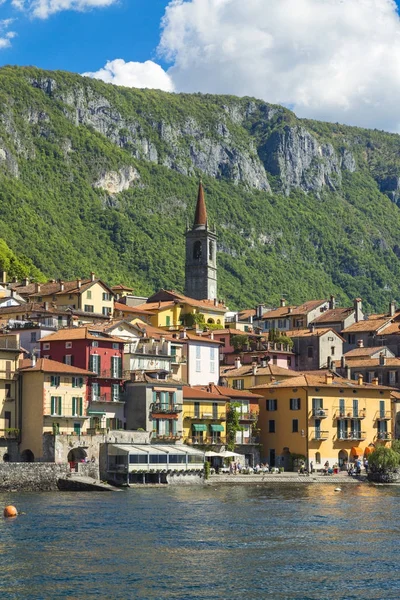 Lago Como Coloratissima Città Varenna Lombardia — Foto Stock