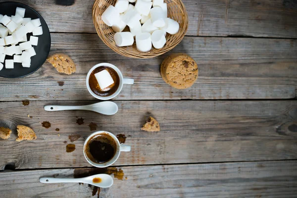 Twee kopjes hete koffie Rechtenvrije Stockfoto's