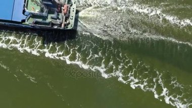 Konteyner gemisi denizde - havadan görüntüleri