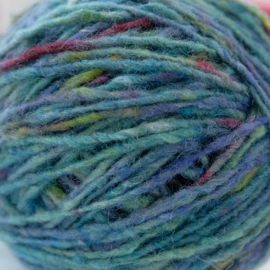 Makro çok renkli yün iplik içinde top