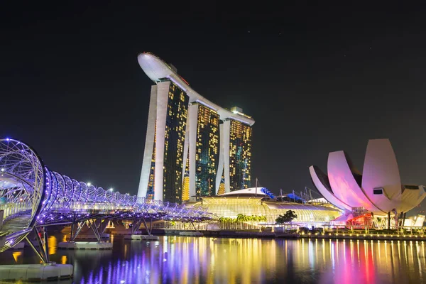 Singapore skyline van de stad. Nacht uitzicht — Stockfoto