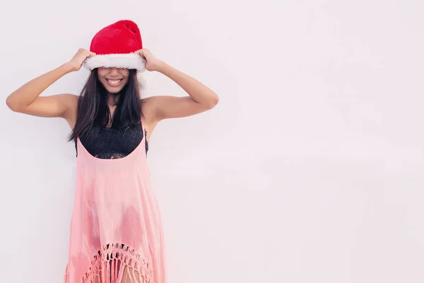 Asiático tailandés modelo desgaste santa sombrero —  Fotos de Stock