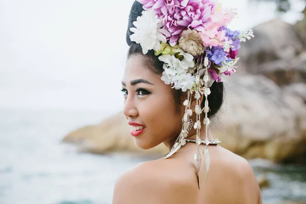 Thajské dívka v tradičním kroji Thajsko — Stock fotografie