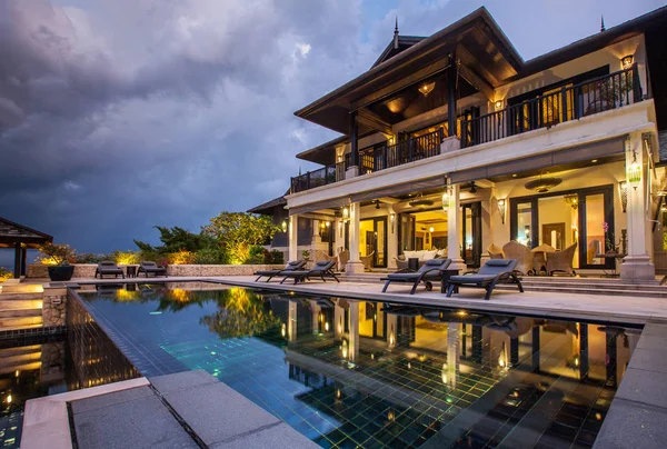 Luxury Villa Big Swimming Pool Interior Outdoor — Stock Photo, Image