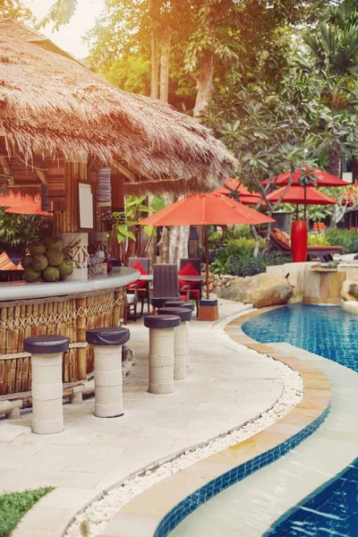 Área Piscina Com Bar Resort Luxo Dia Quente Verão Férias — Fotografia de Stock