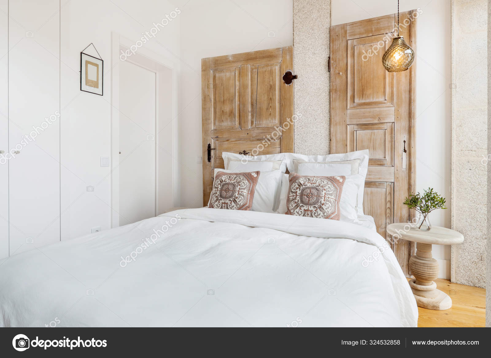 White Modern Interior Design Apartment Double Bed Wooden
