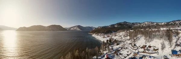 Vista Aérea Panorámica Del Lago Montaña Invierno Día Soleado — Foto de Stock