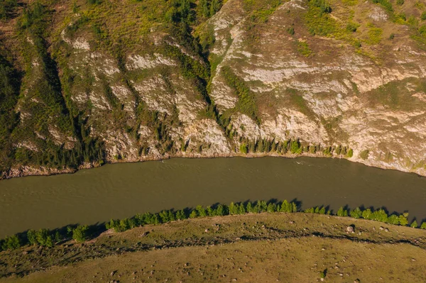 高山山谷空中无人驾驶景观 夏季山水景观 — 图库照片