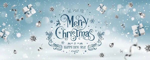 Gümüş Noel ve Yeni Yıl Metni mavi Noel arkaplanında uçan hediye kutusu, gümüş kurdele, dekorasyon, ışıltı, konfeti, bokeh. Mutlu noel kartları. Vektör İllüstrasyonu, gerçekçi vektör