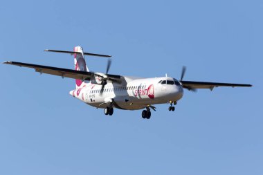 ATR hala windows sahip ama Kargo uçakları için coverted.