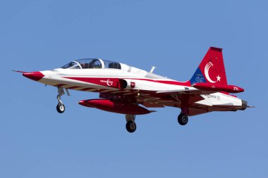 Luqa, Malta 21 Eylül 2017: Northrop (Canadair) Nf-5b (Cl-226) Türk Hava Kuvvetleri görüntülemek takım Türk Mia 2017 yılında gelecek hafta sonu katılmak için gelen yıldızlar.