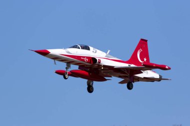 Luqa, Malta 21 Eylül 2017: Northrop (Canadair) Nf-5a-2000 (Cl-226) Türk Hava Kuvvetleri görüntülemek takım Türk Mia 2017 yılında gelecek hafta sonu katılmak için gelen yıldızlar.