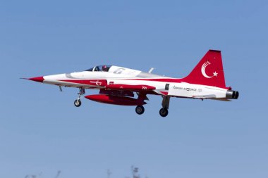 Luqa, Malta 21 Eylül 2017: Northrop (Canadair) Nf-5a-2000 (Cl-226) Türk Hava Kuvvetleri görüntülemek takım Türk Mia 2017 yılında gelecek hafta sonu katılmak için gelen yıldızlar.