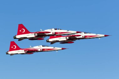 Luqa, Malta 22 Eylül 2017: Northrop (Canadair) Nf-5a-2000 (Cl-226) Türk Hava Kuvvetleri görüntülemek takım Türk yıldızlar için bir alıştırma oturumu Mia2017 için önümüzdeki hafta sonu izinli.