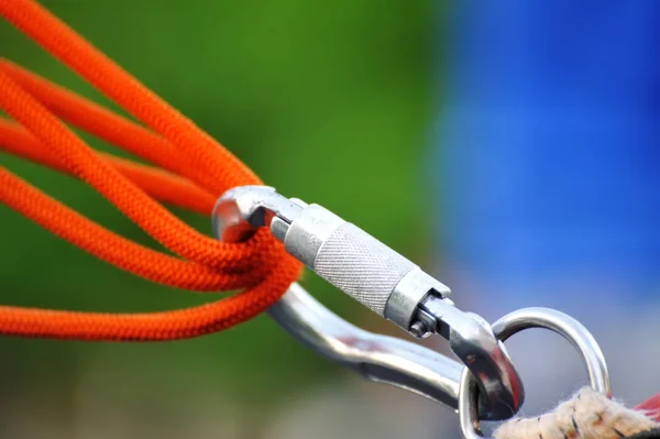 Carabiner on a rope — Stock Photo, Image