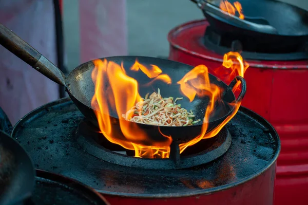 Cooking Street Food Hot Frying Pan Street Food Festival — Stock Photo, Image