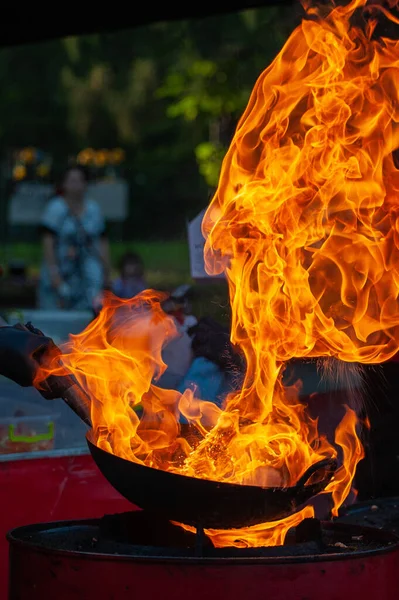 Cooking Street Food Hot Frying Pan Street Food Festival — Stock Photo, Image