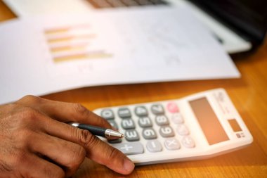 Kavramı, Calculate gelir ve giderleri.