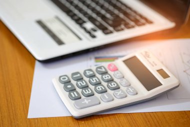 Kavramı, Calculate gelir ve giderleri.