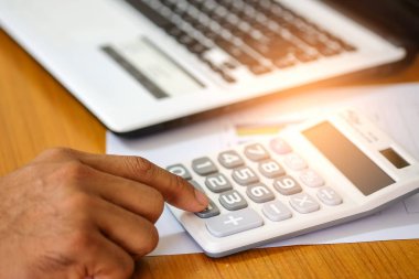 Kavramı, Calculate gelir ve giderleri.