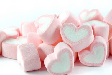 Beyaz arkaplanda lokum.