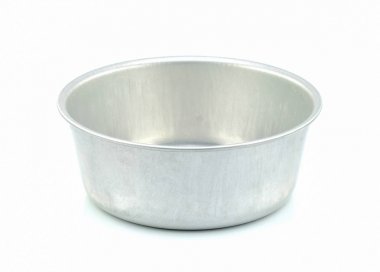 Alüminyum Kupası beyaz arka plan üzerinde.