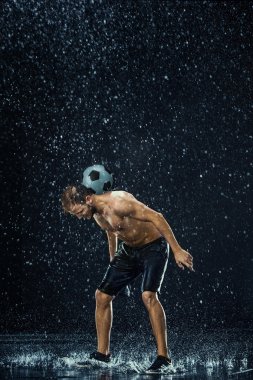 Futbolcu su damlaları