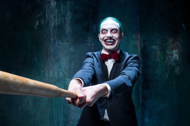 Kanlı Halloween Tema: crazy joker yüz