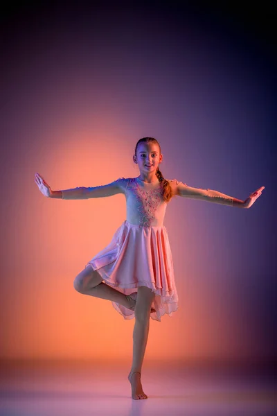 The teen modern ballet dancer