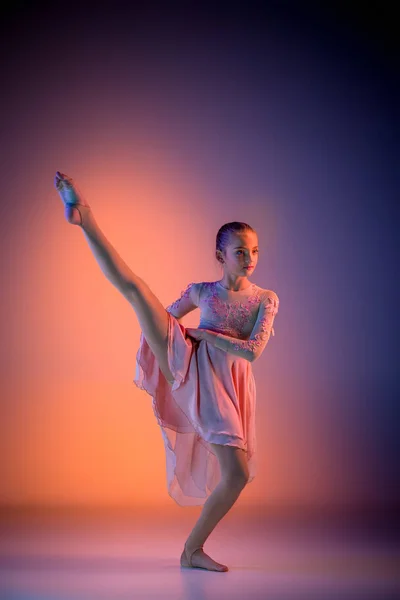 Tancerz baletowy Nastolatka — Zdjęcie stockowe