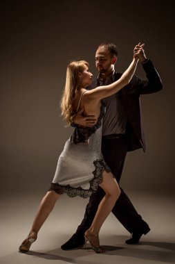 Arjantinli tango dans kadın ve erkek