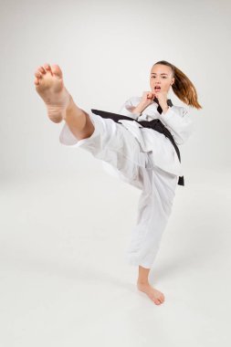 Siyah kuşak karate kızla