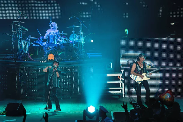 Dnipropetrovsk, Ucrania - 31 de octubre de 2012: banda de rock Scorpions — Foto de Stock