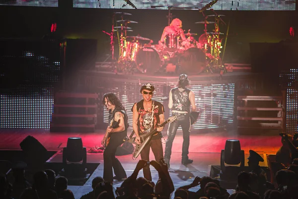 Dnipropetrovsk, Ucrania - 31 de octubre de 2012: banda de rock Scorpions — Foto de Stock