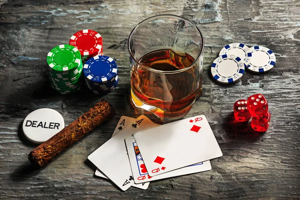 Cigar, chips for gamblings, drink and playing cards — Stock Photo, Image