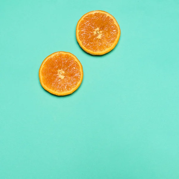 Fruta madura de mandarina pelada abierta — Foto de Stock