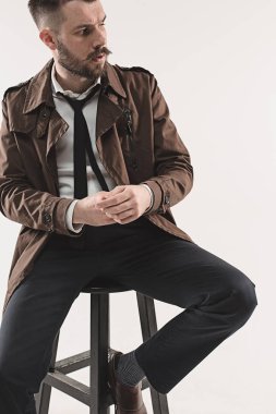 Şık yakışıklı genç adam portresi