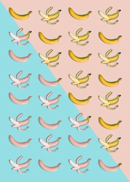 A csoport, a banán, kék és rózsaszín háttér — Stock Fotó