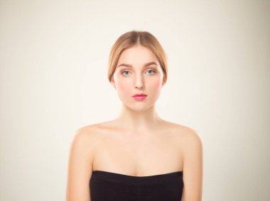 Güzel kız yüzü. Mükemmel cilt